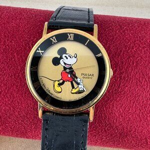 Vintage Pulsar Walt Disney  Mickey Mouse wrist watch Black 9 inch Leather Strap